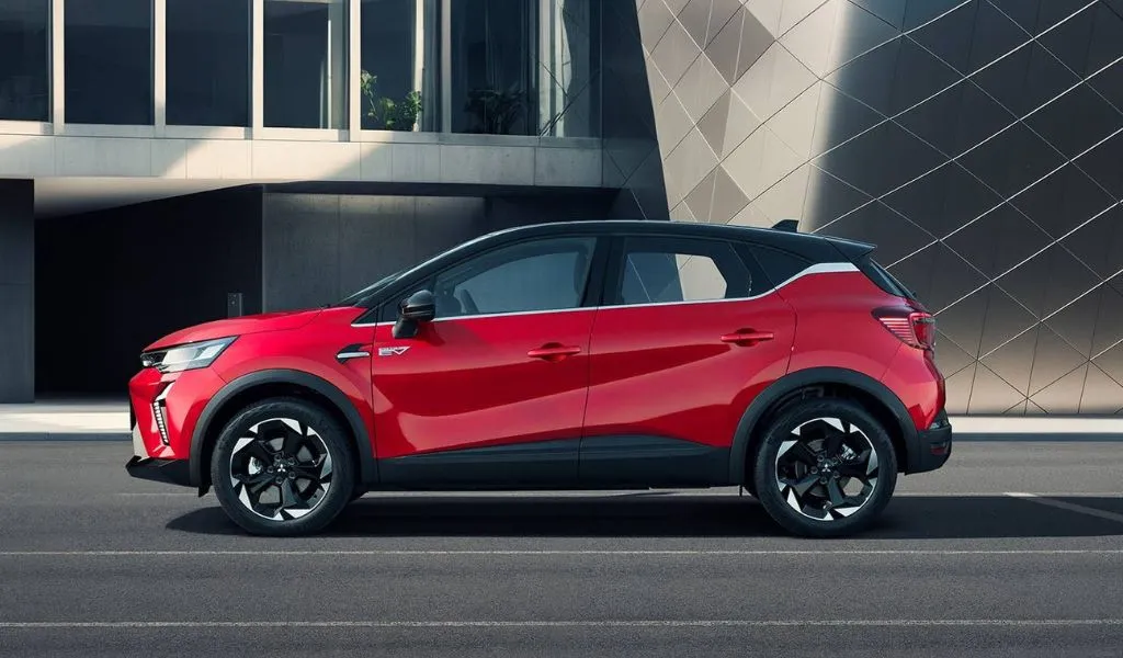 Mitsubishi ASX MY25: il SUV compatto è anche elettrificato